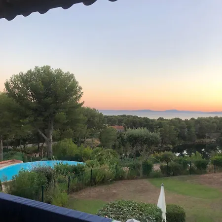 Le Dramont, Sea View, Pool, 4-5 People, Air Conditioning , Wi-fi Apartment *