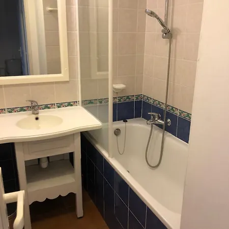 Apartment Le Dramont, Sea View, Pool, 4-5 People, Air Conditioning , Wi-fi Saint-Raphael (Var)
