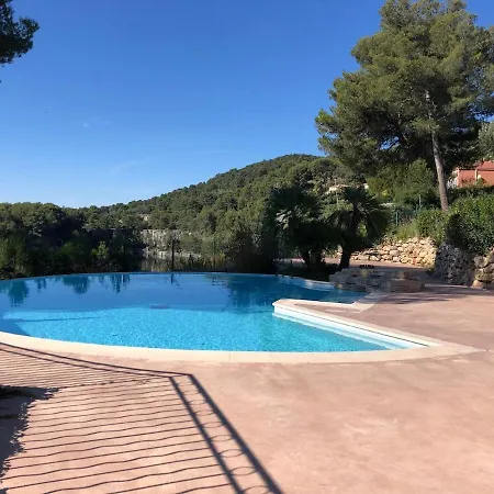 Le Dramont, Sea View, Pool, 4-5 People, Air Conditioning , Wi-fi Apartment *